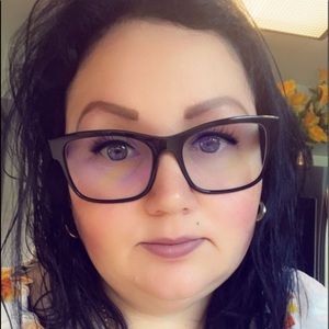 Meet your Posher, Maitee